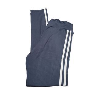 Grey sporty legging with white stripes